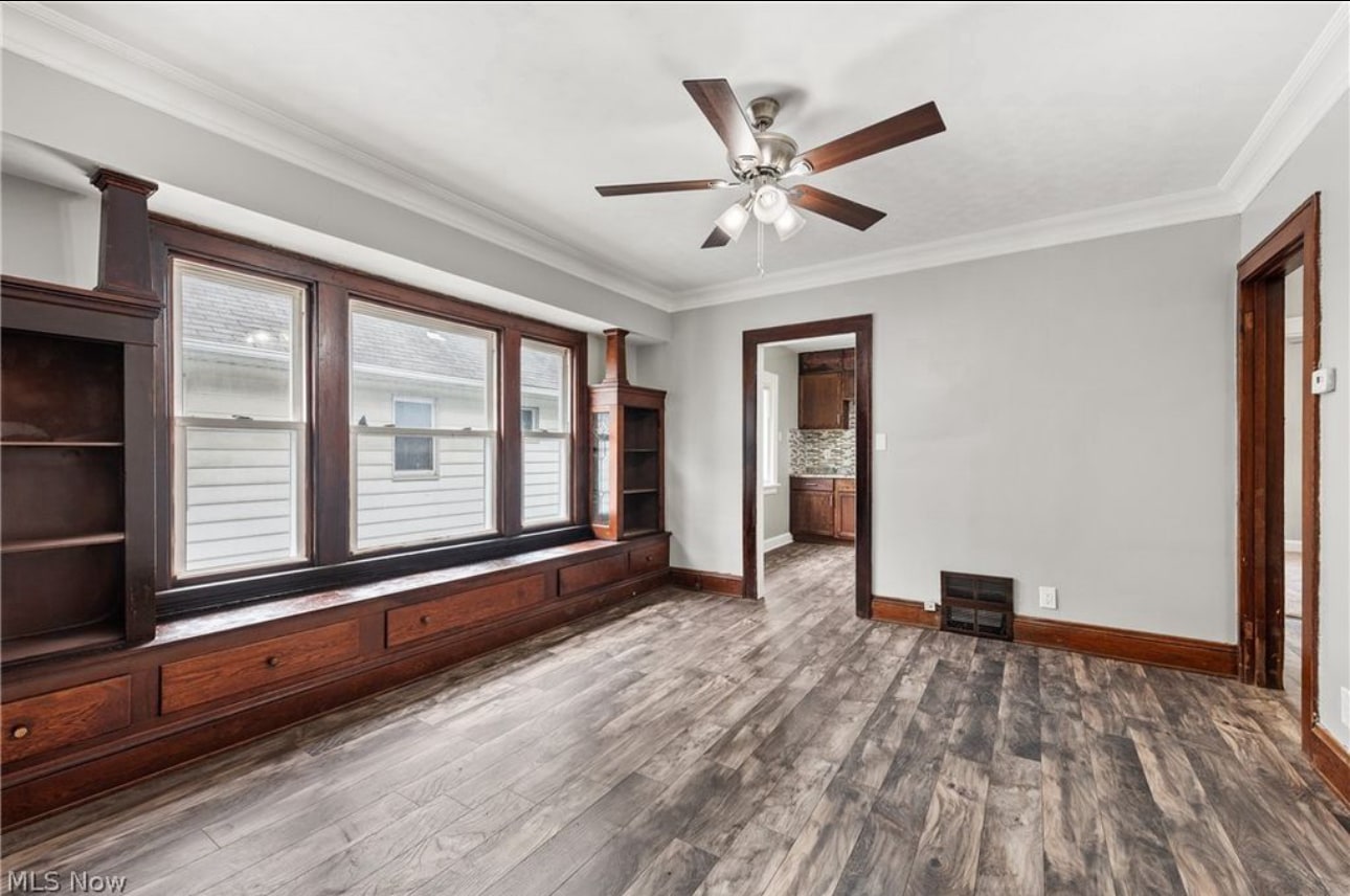 Building Photo - 3352 W 131st St