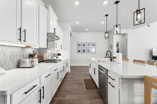 Building Photo - 8201 Donnie Jct Wy