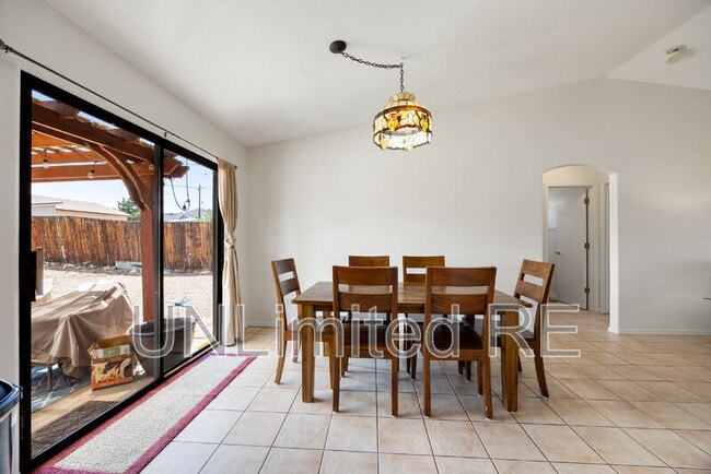 Building Photo - 4835 Gemstone Dr