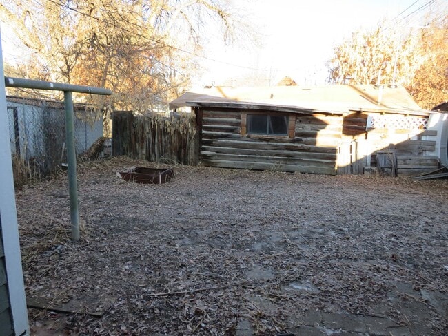 Building Photo - 2 Bed / 1 Bath House