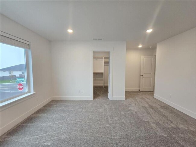 Building Photo - NO RENT UNTIL FEB. 1ST! BE THE 1ST TO MOVE INTO THIS BRAND NEW TOWNHOME W/BIG YARD!