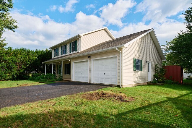Building Photo - 3017 Fairchild Ln