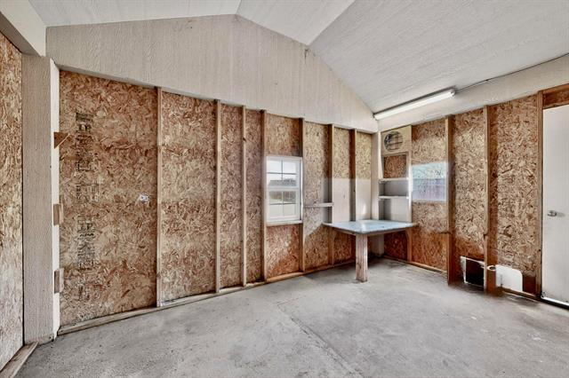 Building Photo - 2016 Swenson Ct