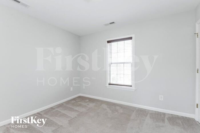 Building Photo - 6698 Knob Hill Ct