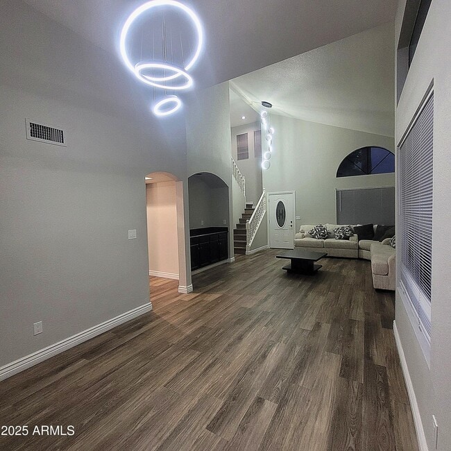 Building Photo - 11001 W Crimson Ln