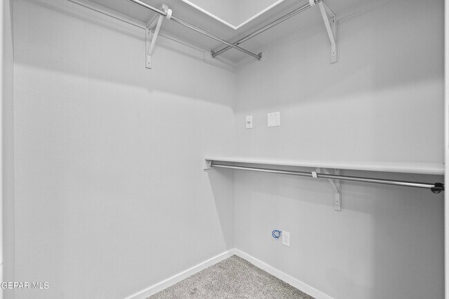 Building Photo - 932 Texas Madrone Dr