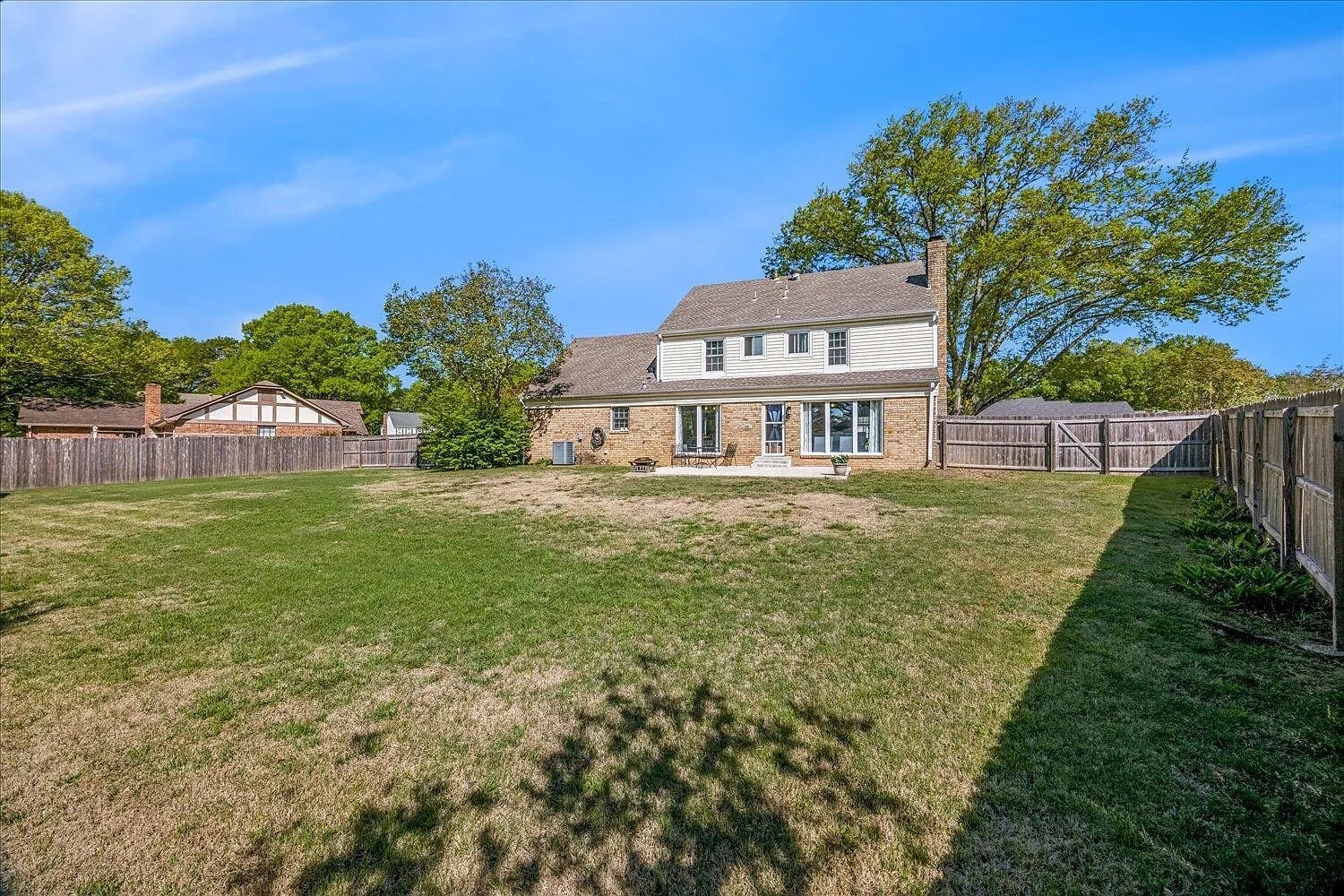 Building Photo - 8021 Brooxie Cove