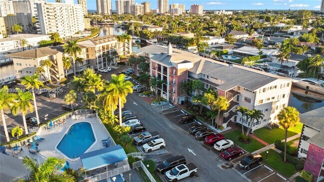 Building Photo - 455 Paradise Isle Blvd