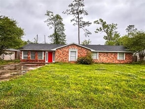 Building Photo - 122 Wood Manor Ln