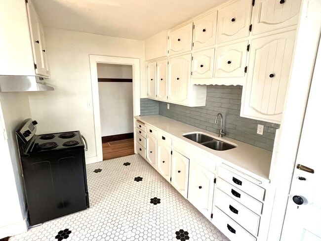 Building Photo - WILSM03