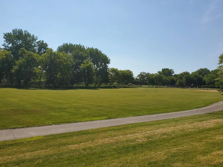 Building Photo - 2311 Hazeltime Dr