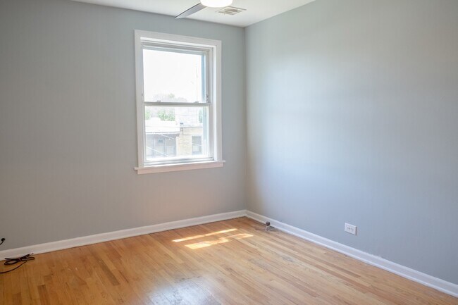 Building Photo - 5445 W 64th St