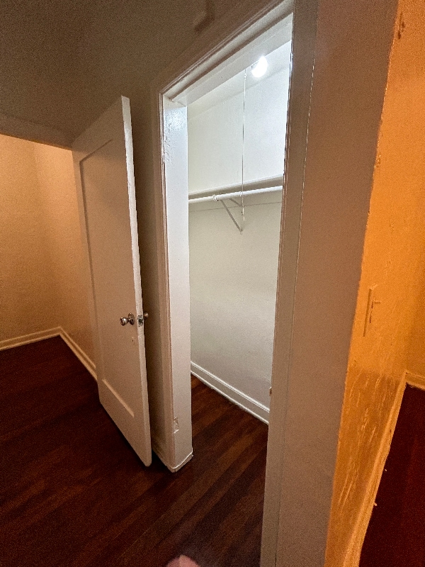 Building Photo - 1523 N McCadden Pl