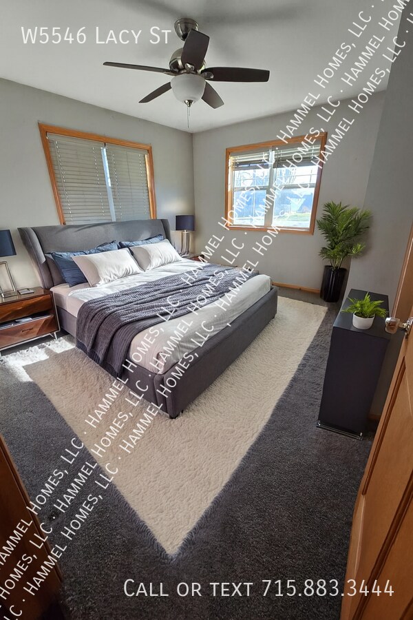 Building Photo - W5546 Lacy St