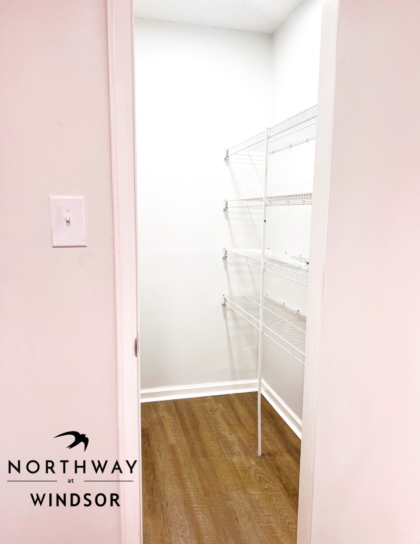 Interior Photo - Northway at Windsor