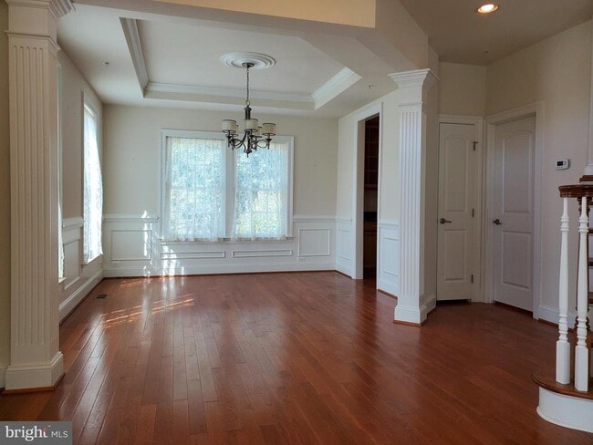 Building Photo - 411 Greenebaum Ln