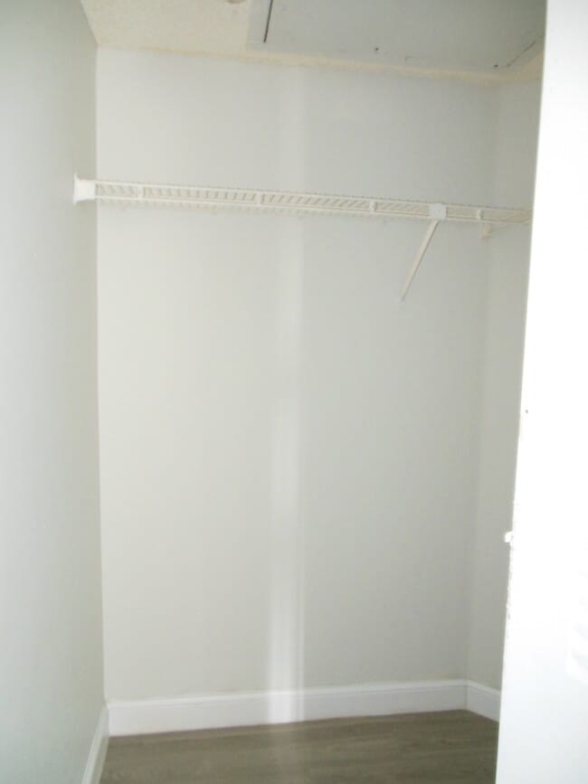 Building Photo - TWO BEDROOM TWO BATHROOM! WATERFRONT COMMUNITY