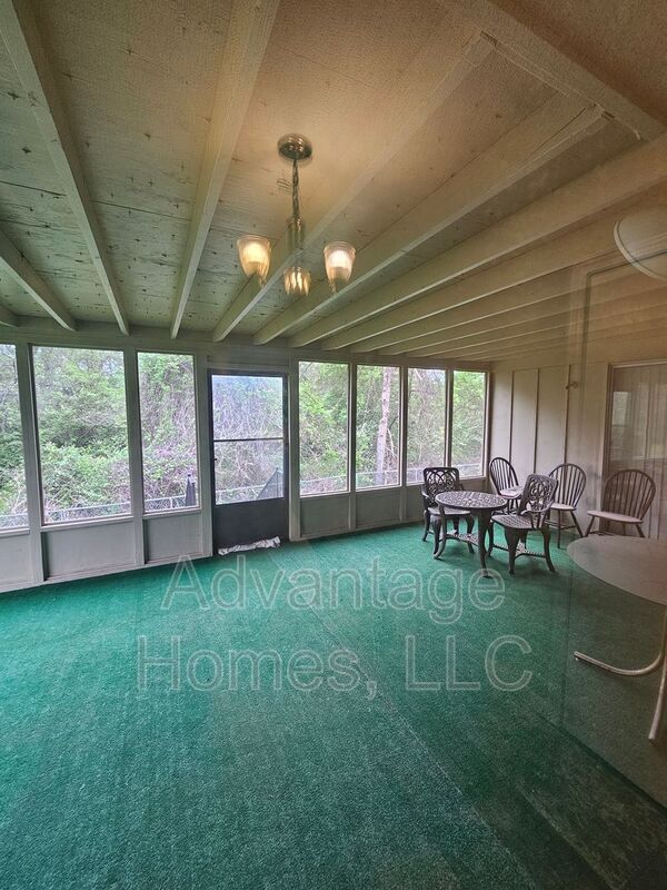Building Photo - 3212 N 68th St
