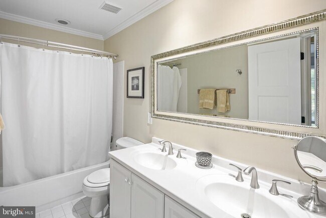 Building Photo - 11434 Cedar Ridge Dr