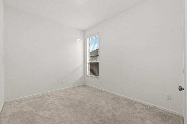 Building Photo - Room to Live, Play, and Grow in Booming Ro...