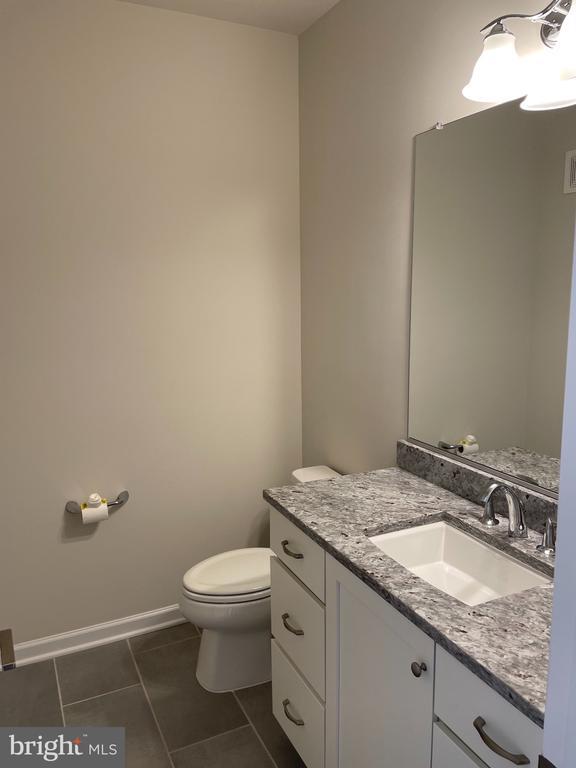 Building Photo - 23275 Milltown Knoll Square