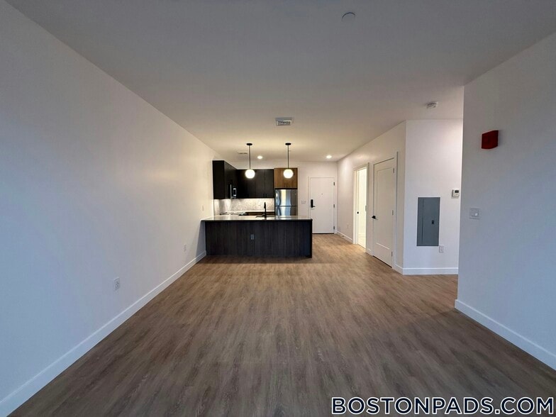 Building Photo - 199 Gardner St