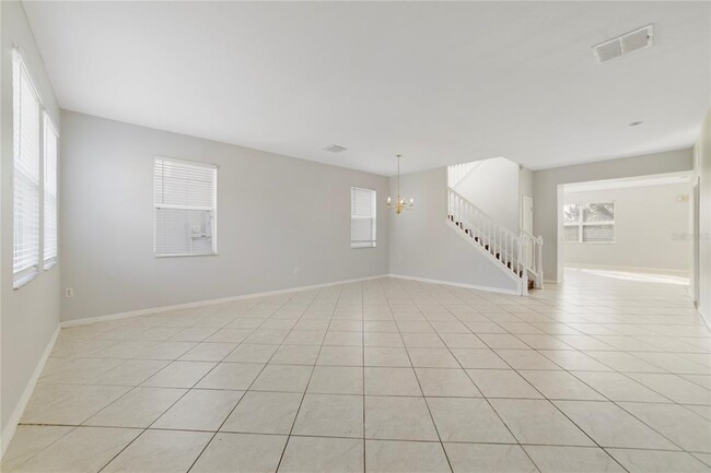 Building Photo - 2725 Portchester Ct