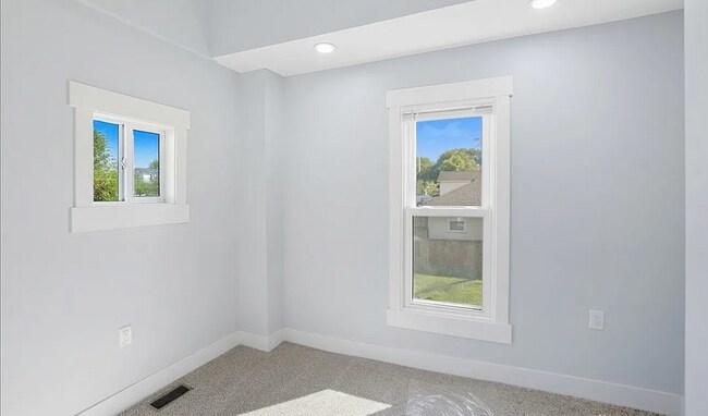 Building Photo - 1531 Chapel St