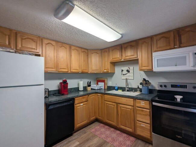 Building Photo - Lakefront Living on Little Lake Geneva – Main Home + Private In-Law Suite!