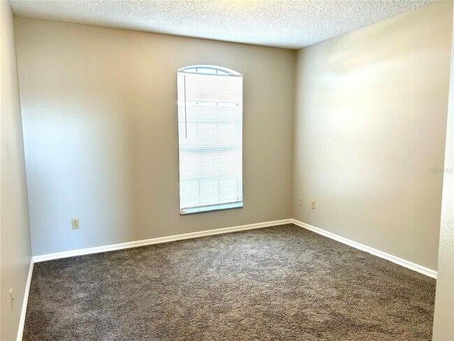 Building Photo - 409 Lytton Cir