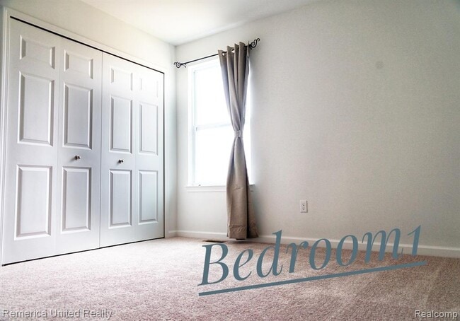 Building Photo - 4287 Cloverlane Dr