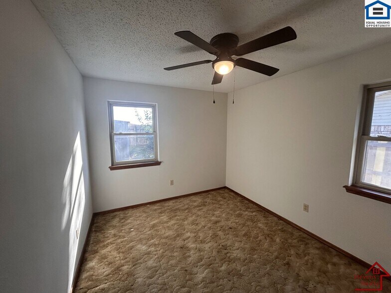 Building Photo - 2313 NW 75th St