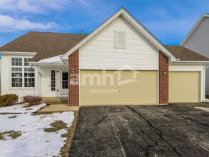 Building Photo - 3042 Bauer Dr