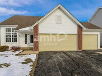 Building Photo - 3042 Bauer Dr