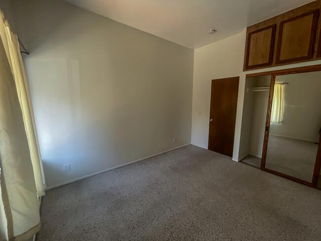 Bedroom - 2 - 8324 Regents Rd