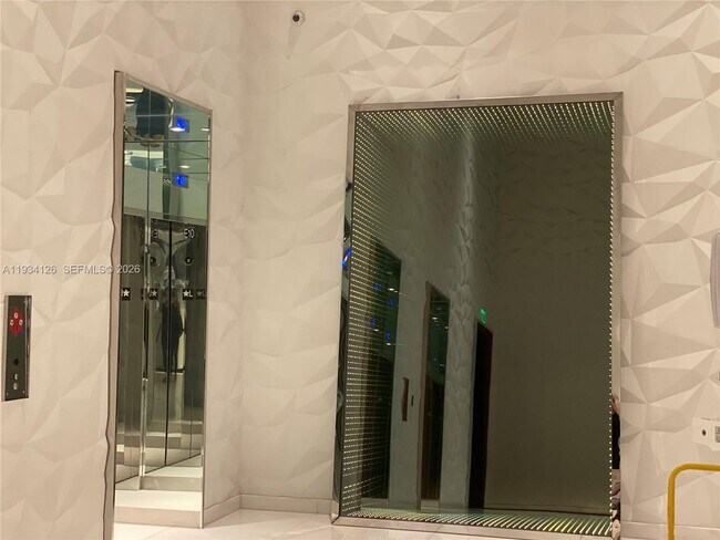 Building Photo - 1300 S Miami Ave