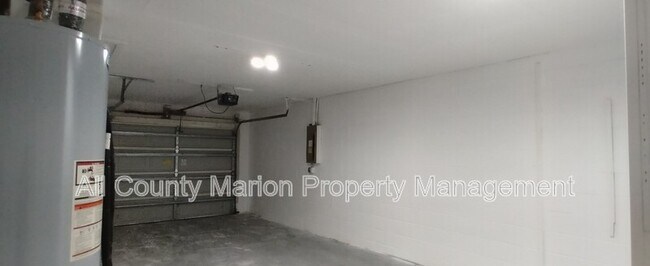 Building Photo - 5360 SE 28th St