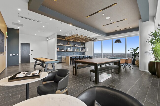 Building Photo - Nexus Condominium - 1 bedroom + den