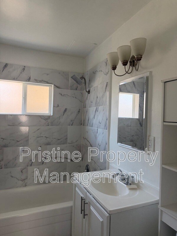 Building Photo - 16439 California St