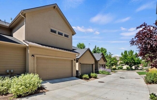 Building Photo - Prime Northeast Boise Living in Harris Ranch