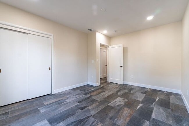 Building Photo - Thoughtfully Updated 2 bedroom Home in Pacific Grove