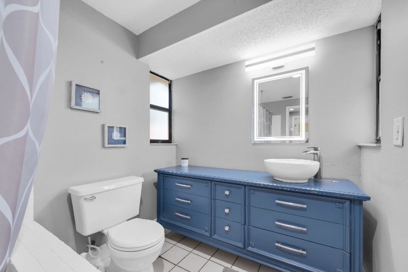 Building Photo - 502 Timber Bay Cir E