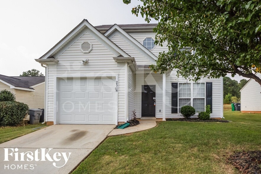 Building Photo - 2518 Fairstone Ave