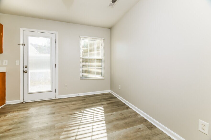 Building Photo - 3430 Ferdilah Ln
