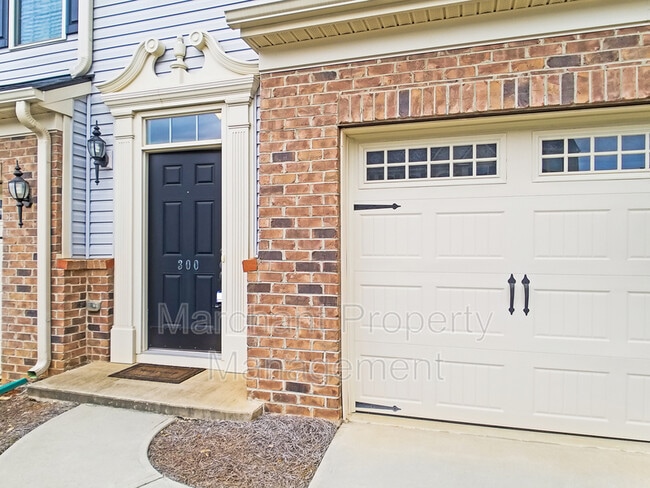 Building Photo - 300 Corday Ln