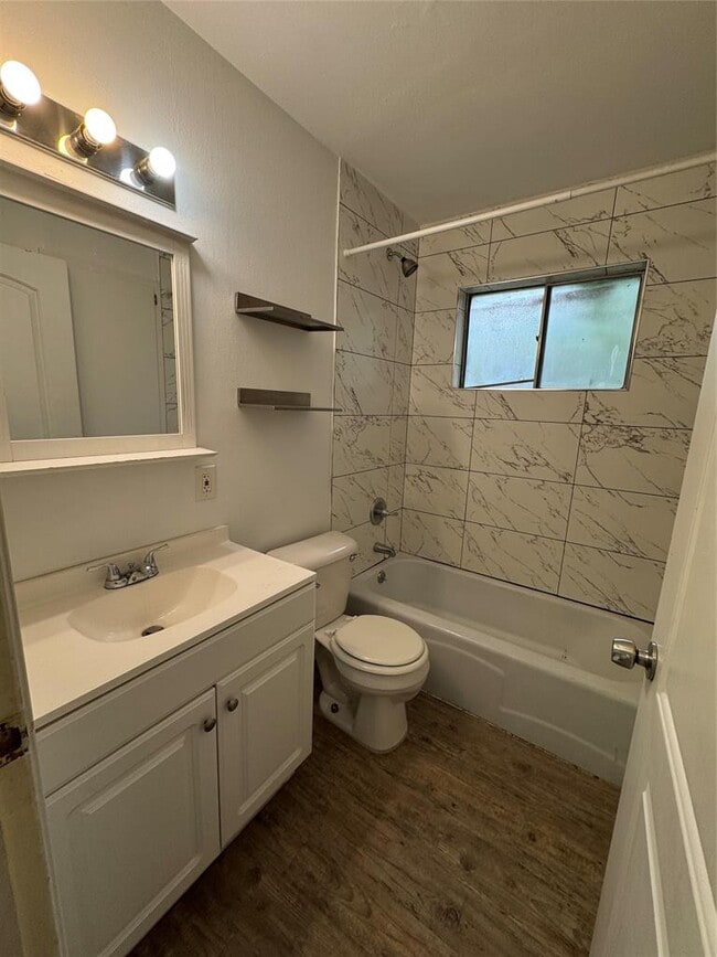 Building Photo - 3007 Matador Dr