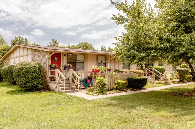 Front of Property - Cottages at Drakes Creek