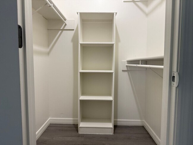 Building Photo - $1,900.00 MOVE-IN-SPECIAL