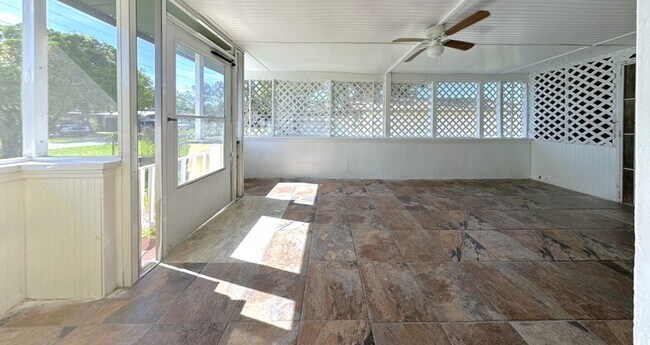 Building Photo - 5506 Staley Dr