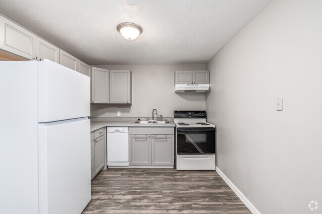 2BR, 1BA - 800SF - Kitchen - Kirkview Apartments